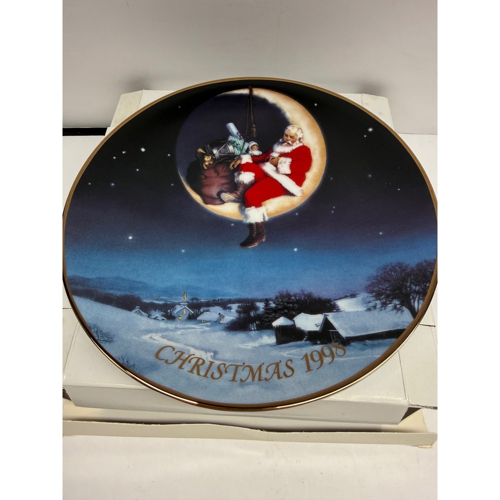 Avon 1998 Christmas Plate Greetings From Santa Ernie Norcia 22K Gold Trimmed